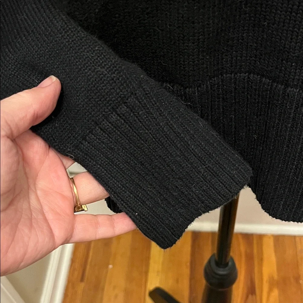 GAP Heavy Black Turtleneck Sweater - Picture 5 of 6